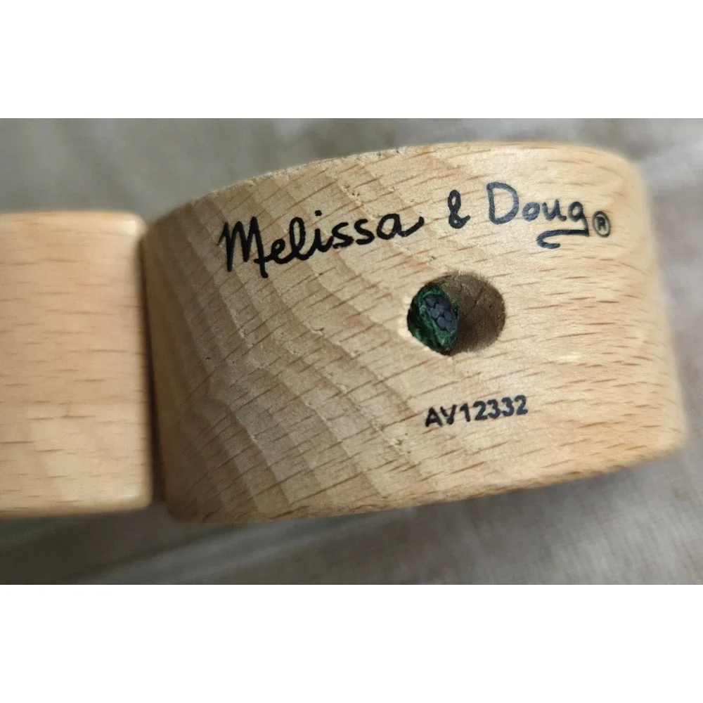 Melissa &‎ Doug Wooden Flexible Caterpillar Toy Green Jointed Wood AV12332
